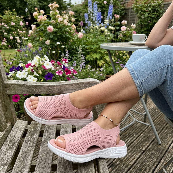 WINSTERLEY LIGHTWEIGHT OPEN-TOE SANDALS