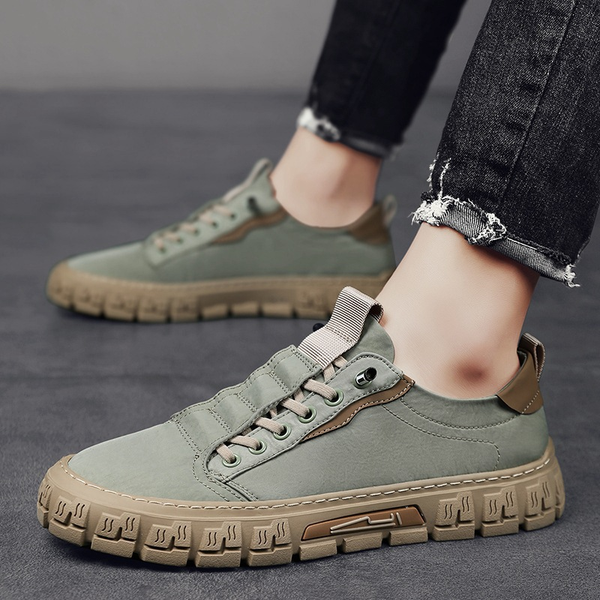 KINGSFELL TRAINER