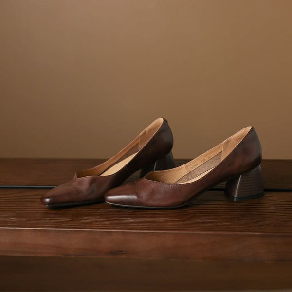 LIVIA LUXE PUMPS