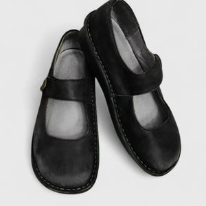 BEATRIX BUCKLE STRAP SHOES